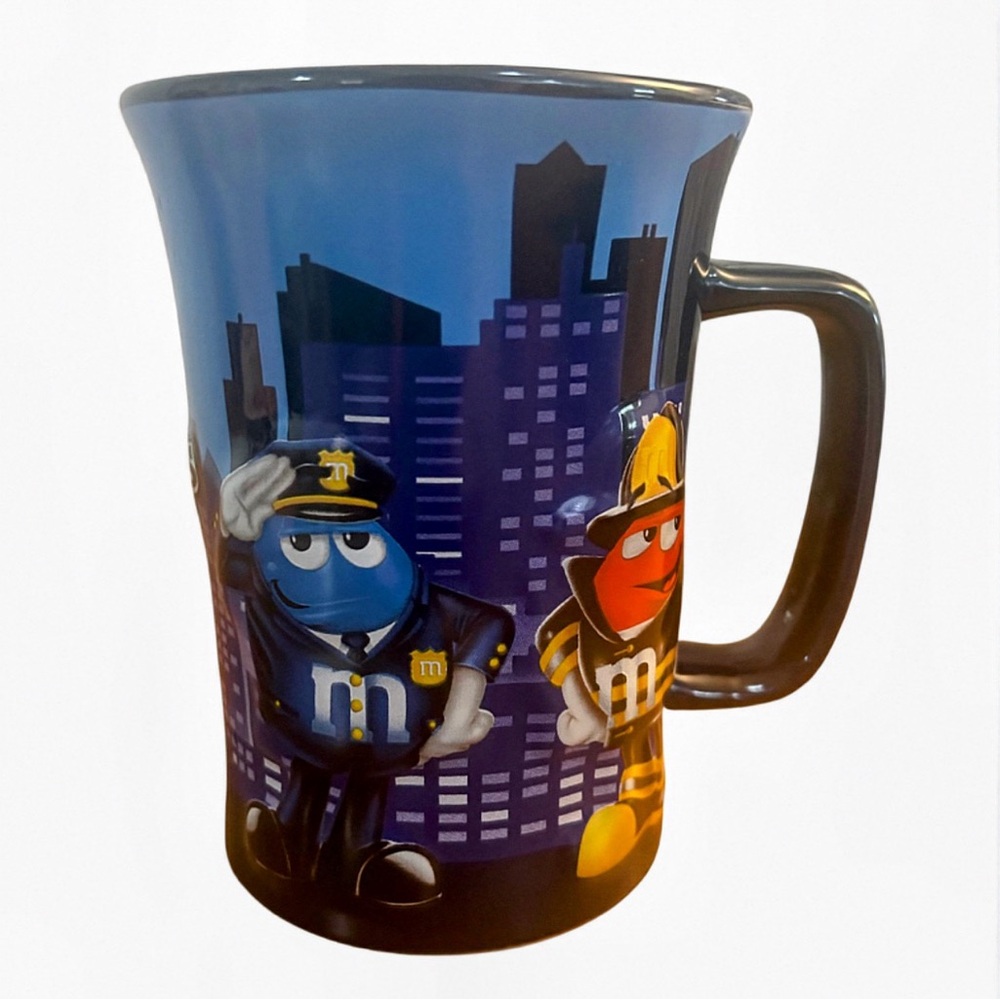 M&Ms World New York Mug 2016 Merchandise Large 16oz - Picture 3 of 5